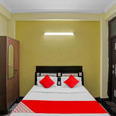 Hotel O Park View Noida Buitenkant foto