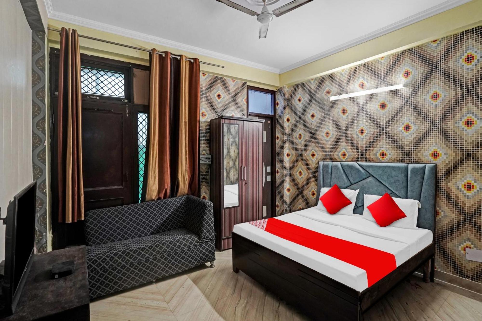 Hotel O Park View Noida Buitenkant foto